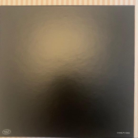 Chanel Box - Picture 2 of 3